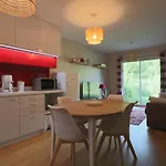 Accessible Pmr Avec Jardin Et Parking Couvert, Proche Des Pistes - Fr-1-858-8 Apartment